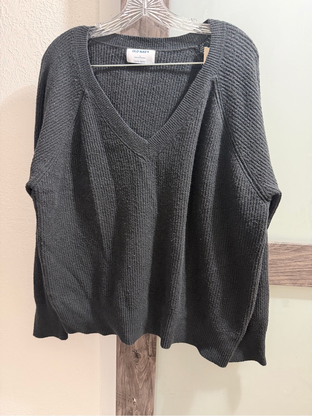 Old Navy Black V-Neck Ribbed Knit Sweater